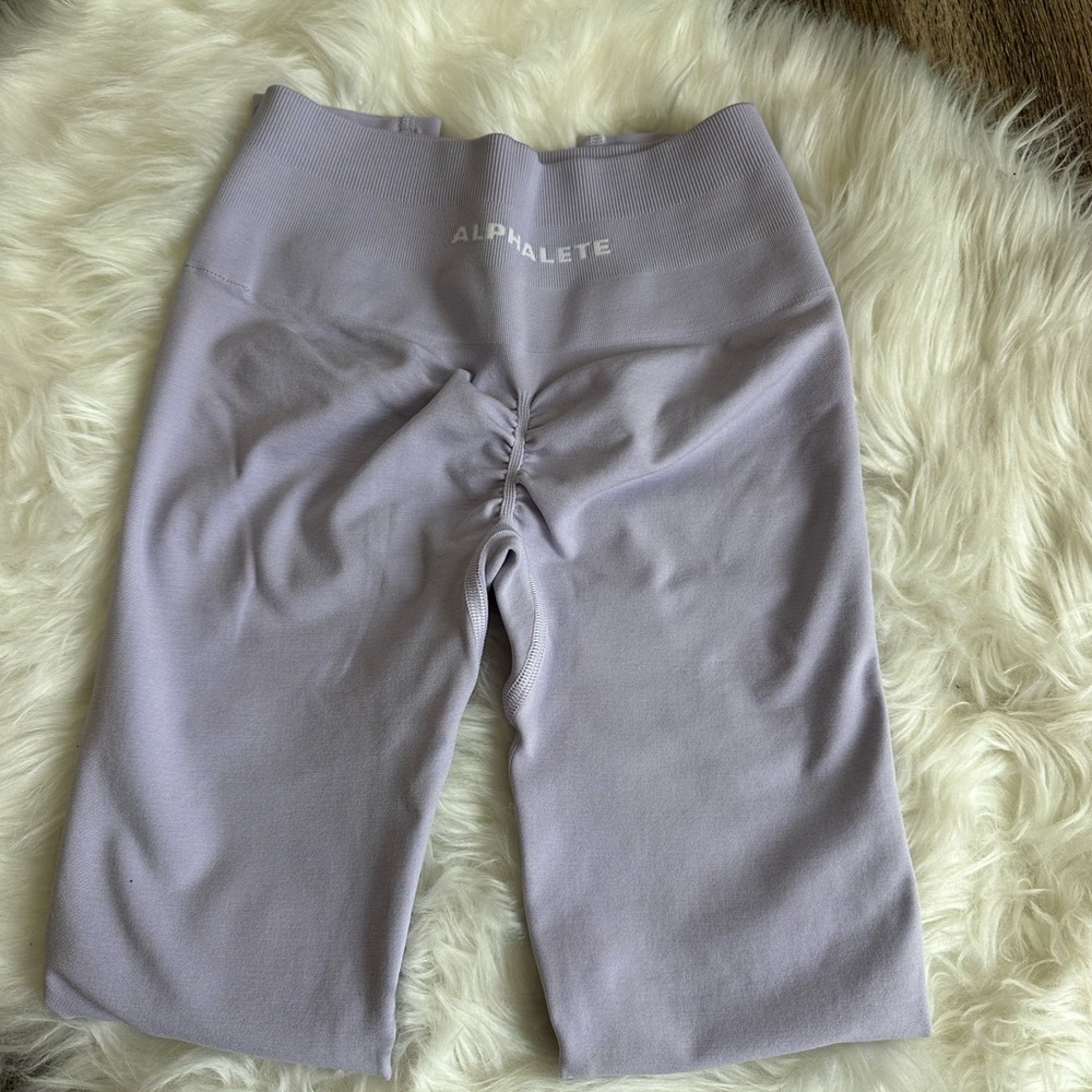 Alphalete Lavender Leggings - Picture 2 of 6